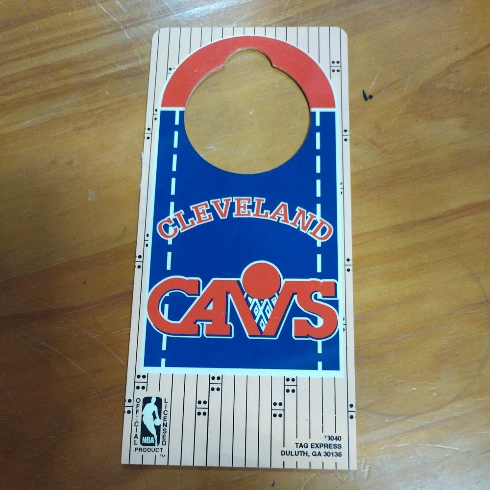 Vintage NBA Cleveland Cavaliers Door Knob Hanger‎ Do Not Disturb Sign Basketball